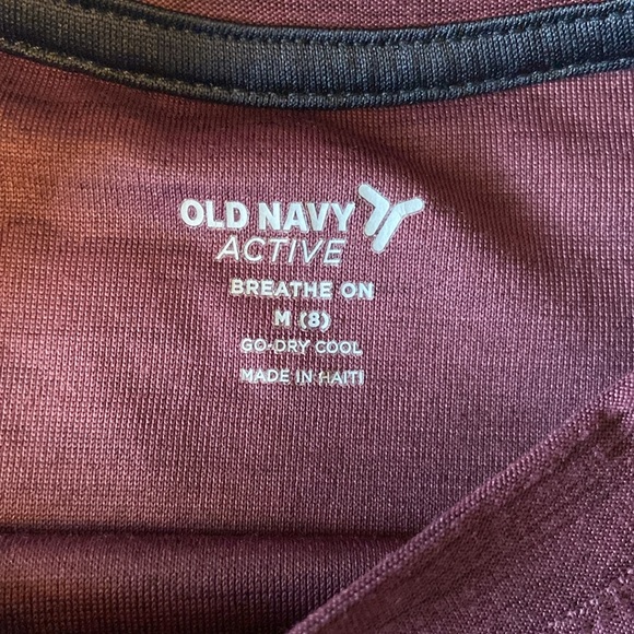 Old Navy boys Active Tee - Picture 2 of 2